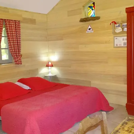 D'hotes La Combe De Redoles בית הארחה