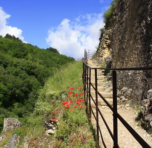 Casa de hóspedes D'hôtes La Combe De Redoles Tour-de-Faure