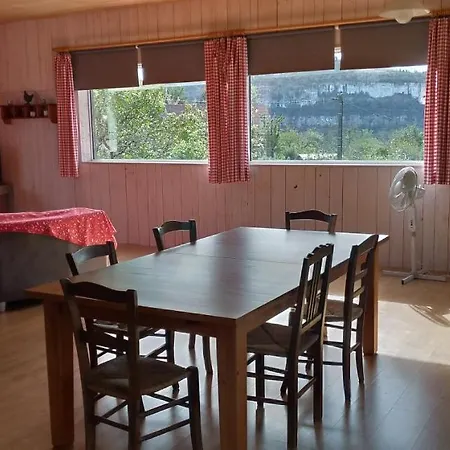 D'hôtes La Combe De Redoles Maison d'hôtes Tour-de-Faure