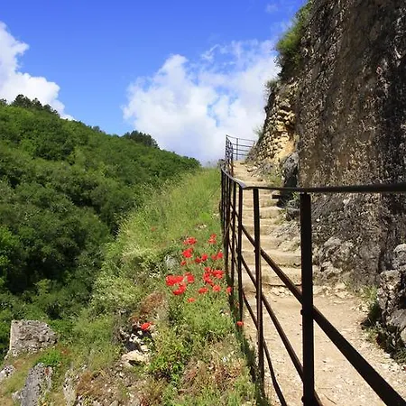 Pensjonat D'hotes La Combe De Redoles Tour-de-Faure